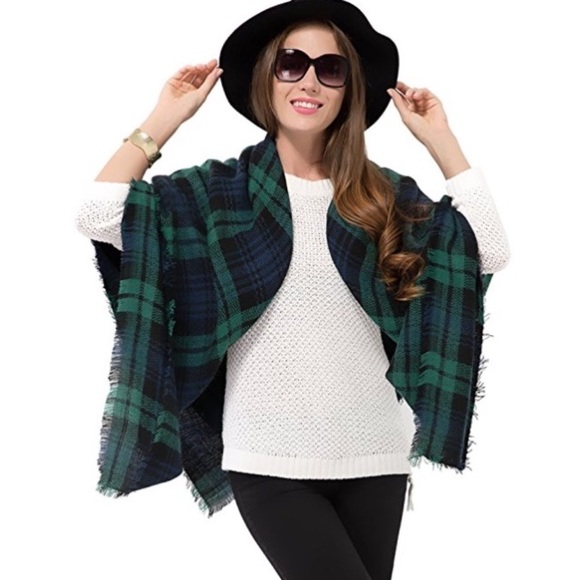 Green and Navy Plaid Ultra Plush Blanket Scarf - Picture 4 of 8